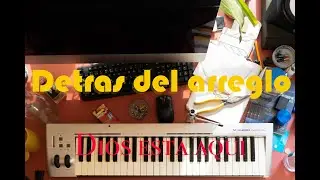 Detr&aacute;s del arreglo: 