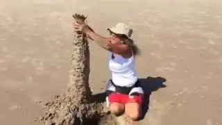 SandCastle Tips & Tricks with sandy feet: How to Handstack a Tower Using a Willysphere