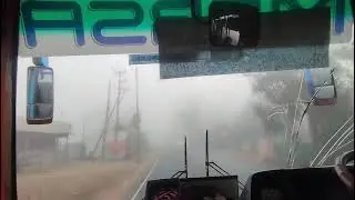 কক্সবাজার রোডের প্রচুর কুয়াশা সাবধানে যাবে ড্রাইভার ভাই 