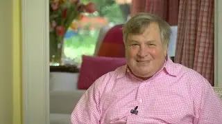 Trump Can Gain BIG From Romney Attacks! Dick Morris TV: Lunch ALERT!