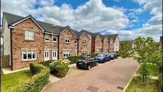 Stewarton **FANTASTIC 3-BED END TERRACE FAMILY HOME**