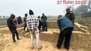 भट्टे पर काम अब तेजी पकड़ रहा है कच्ची ईंट के फड़ में 