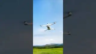 Toss a 360 camera up into the air&hellip; #creative #ski #drone #antigravity