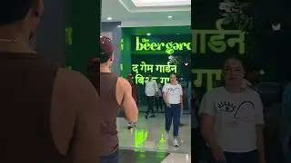 Cute girls reaction on shirtless bodybuilder 😱😂 #girlsrection #publicrecation #reaction