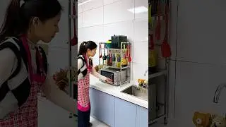 Multi-layer microwave oven rack, can be used to place various pots and pans