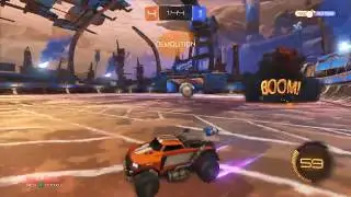 Rocket League&reg; Online 1 vs 1 demolition and easy goal