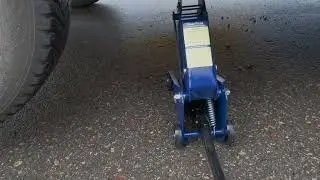 Тестирую домкрат GOODYEAR GY-PD-03К