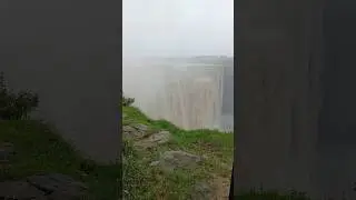 Bahuti Waterfall Tourist Attractions