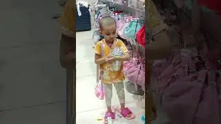 Aaj Bahot Sari Shopping Kiya Maine ...😍😍