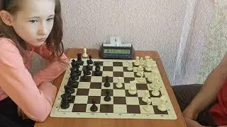 №8. Лавров Михаил - Фролова Любовь, 9 октября 2021 года (рапид 6+5)