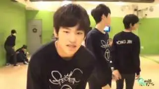 131105 Mingming speak Chinese about SEVENTEEN's Concert