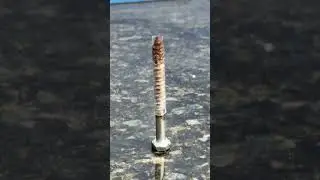 The screw trick few people know about. #ScrewHack #FixingTips #SmartToolUse