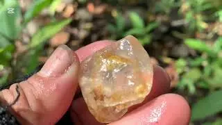 Finds natural gemstone agate part 371