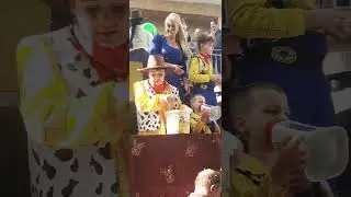 Ч. 4. Cabalgata Su Eminencia. Севилья. #католическоерождество #волхвы #los Reyes # Испания
